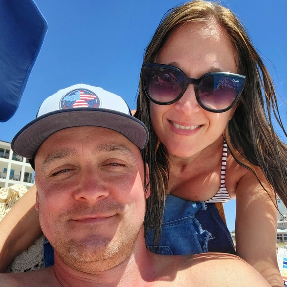 Meet your Posher, Lisa - Picture 2 of 3